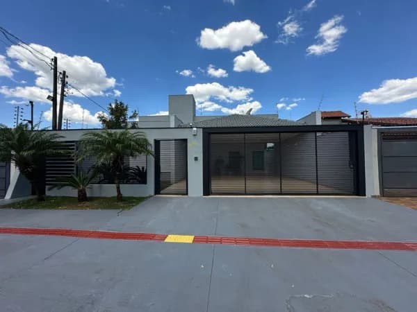 Casa com 1 suíte master e 2 dormitórios à venda, 257m² por R$ 880.000 - Vila Esperança - Dourados/MS