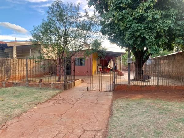Casa com 2 dormitórios à venda por R$ 380.000,00 - Jardim Climax - Dourados/MS