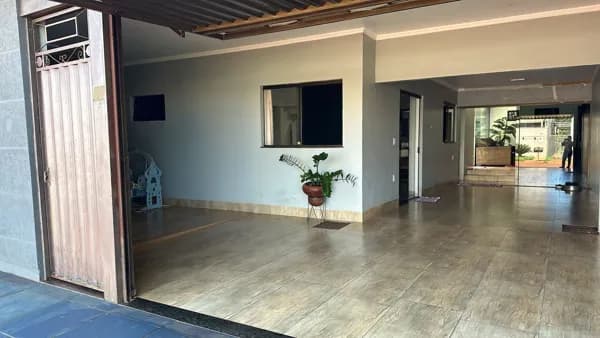 Casa com 2 suítes e 1 dormitório à venda por R$ 530.000 - Parque dos Jequitibás - Dourados/MS