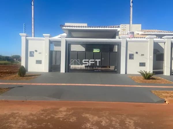 Casa com 1 suíte e mais 2 dormitórios à venda, 133m² por R$ 670.000 - Conjunto Residencial Monte Carlo - Dourados/MS