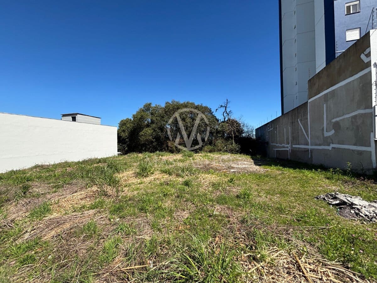 R$ 450.000 - BAIRRO VILA VERDE - TERRENO COM 698,60 m²