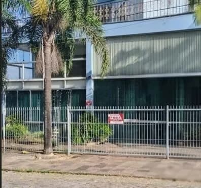 R$ 3.500 - Sala comercial térrea com 210m² com mezanino no Bairro Charqueadas/Caxias do Sul