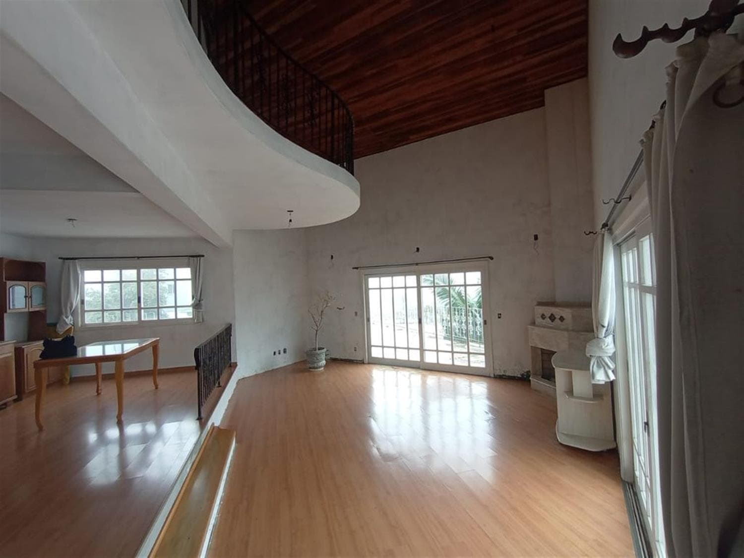 Casa à venda no bairro Charqueadas em Caxias do Sul/RS