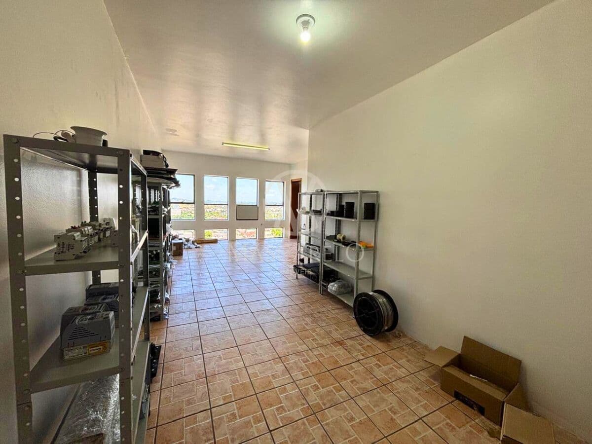 R$ 180.000 - SALA COMERCIAL À VENDA NO BAIRRO RIO BRANCO EM CAXIAS DO SUL