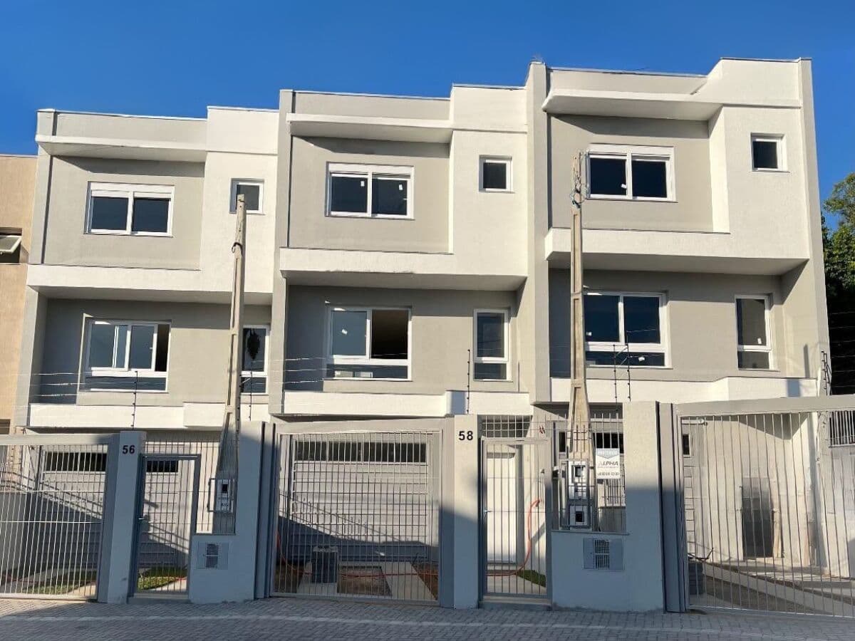 CASA NOVA COM 3 DORMITÓRIOS, SUÍTE E 2 VAGAS