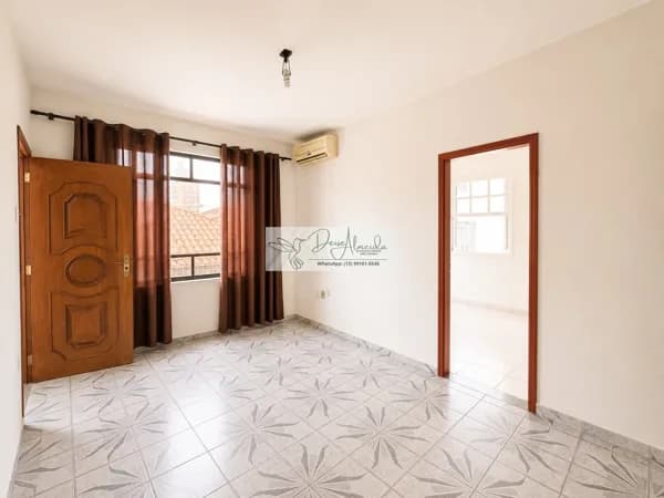 Apartamento à Venda 02 quartos - Em predinho com 03 andares - Bairro Aparecida-Santos/SP.
