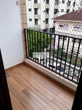 Imóvel incrível com 211m² de área útil, distribuídos em 3 suítes (2 com closet e a master com hidro), 3 vagas de garagem, sala ampla, sala íntima, escritório, depósito privativo, cozinha planejada e uma área de serviço super espaçosa.