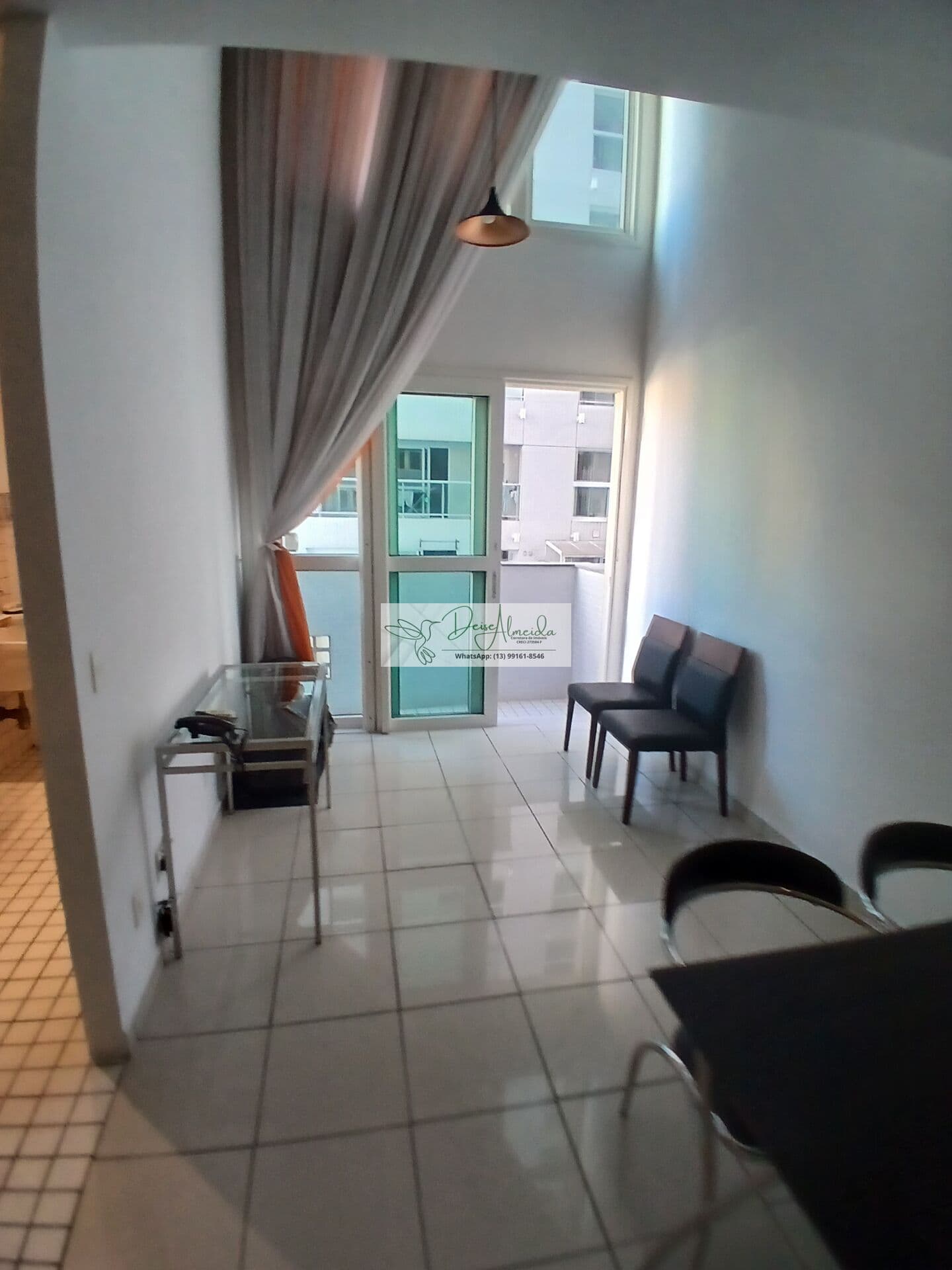 Apartamento Loft, com 01 quarto (suíte), no Bairro do Gonzaga em Santos/SP.