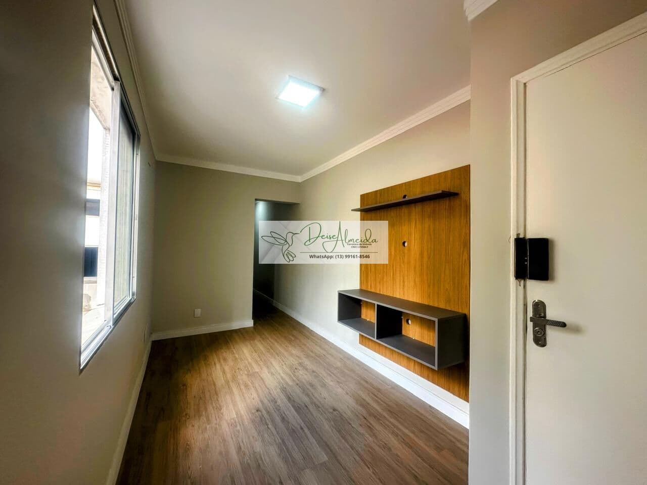 Apartamento à Venda no Boqueirão - 01 Quarto - Sala confortável - Banheiro social - Cozinha com planejados - Área de serviço – Poucos metros da Praia!