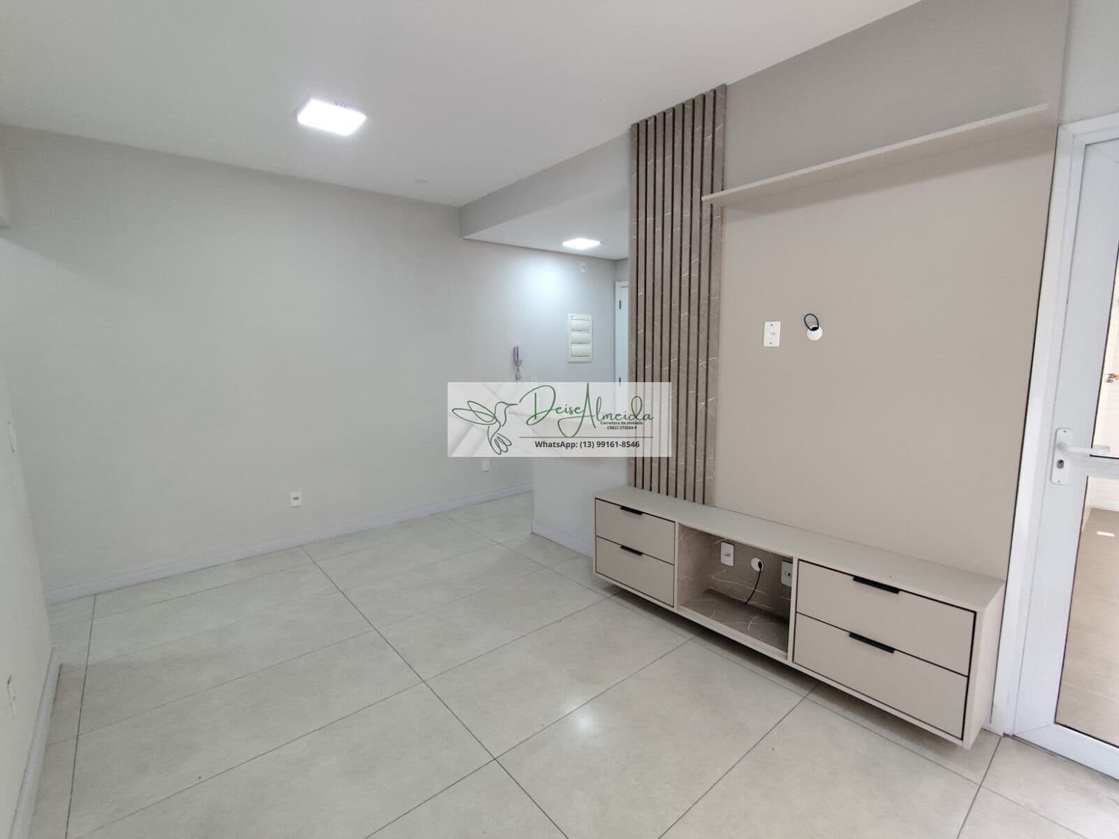 Apartamento à venda- 02 suítes (01 com sacada) - Garagem Demarcada - 50 metros da Praia Aparecida em Santos/SP.