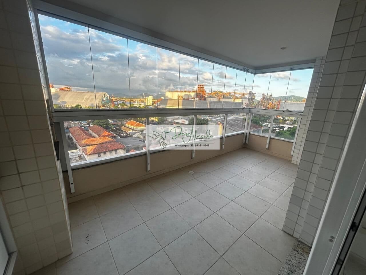 Locação - Apartamento com 3 Quartos (01 suíte) - 02 Vagas na Garagem - Lazer Completo na Ponta da Praia em Santos/SP.
