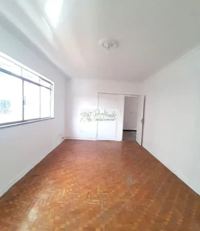 Apartamento à venda com 3 Quartos (1 Suíte), Sala Ampla, 03 Banheiros, Garagem.