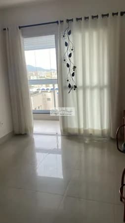 Apartamento à venda Embaré - 52m² | 1 dormitório (suíte) | 2 banheiros | 1 vaga coberta.