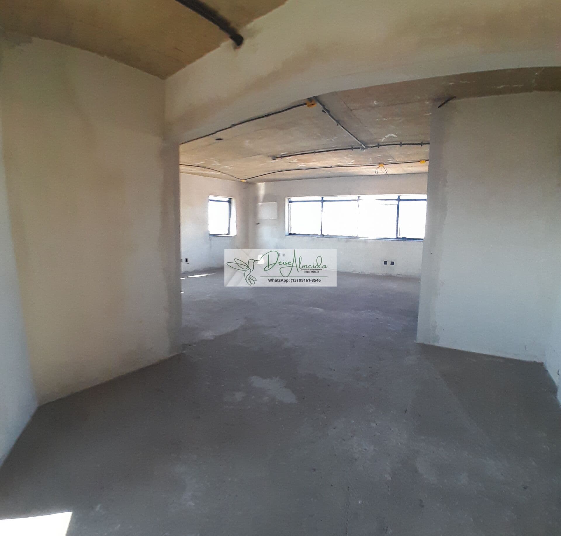 Sala Comercial à Venda Av. Afonso Pena com Av. Siqueira Campos em Santos/SP.- 65m² .