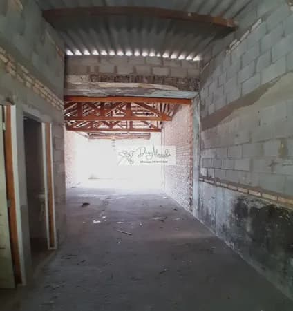 Imóvel Comercial para Locação – Santos/SP. Ótima oportunidade para instalar seu negócio em localização estratégica em Santos! Imóvel com perfil comercial, ideal para empresas que buscam um espaço versátil e com potencial de adaptação.