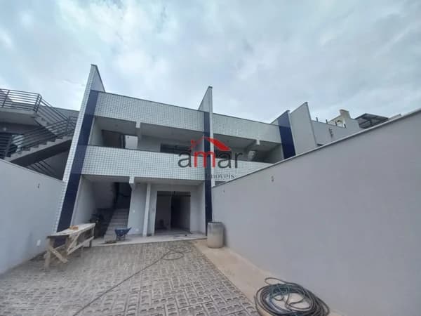 Casa à venda no bairro Vale das Orquídeas em Contagem/MG