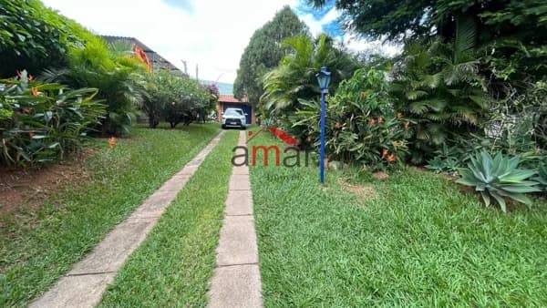 Sítio à venda no bairro Chácaras Cotia em Contagem/MG
