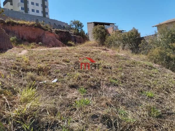 Terreno à venda no bairro Arvoredo II em Contagem/MG