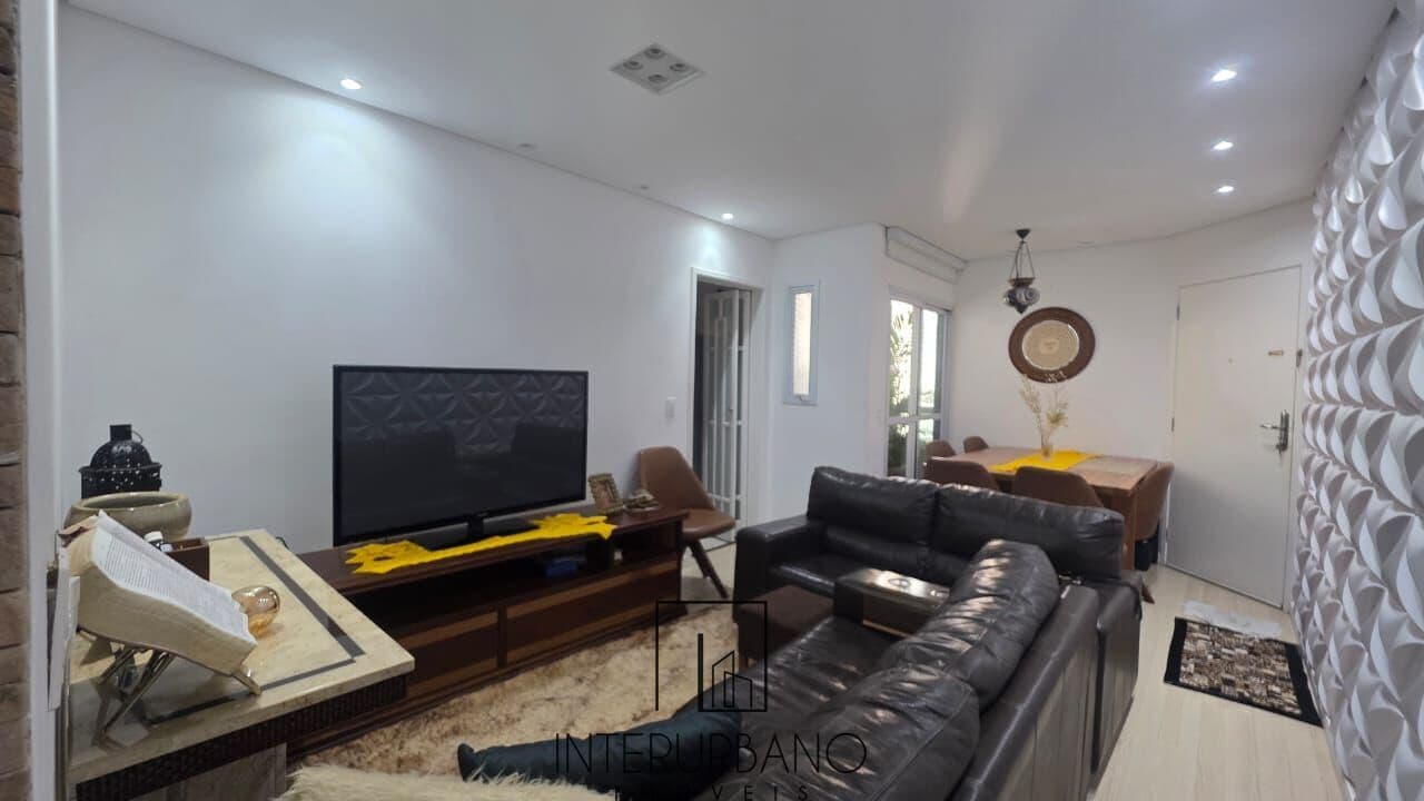 Apartamento à venda com 2 dormitórios, sendo 1 suíte, 2 vagas no Jardim Bela Vista em Santo André