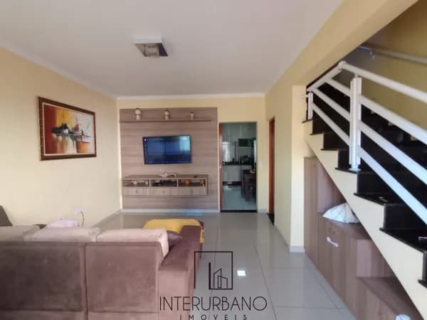 Sobrado com churrasqueira e 2 suites próximo a coop capuava !!! Estuda permuta com apartamento na av. Itamarati
