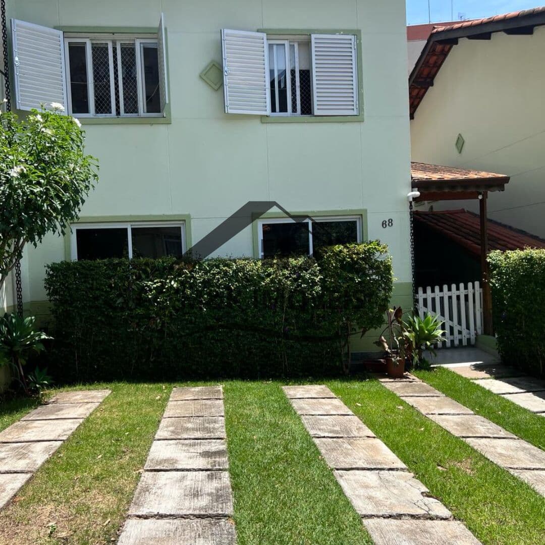 Casa em Condomínio em Horto do Ipê, São Paulo/SP