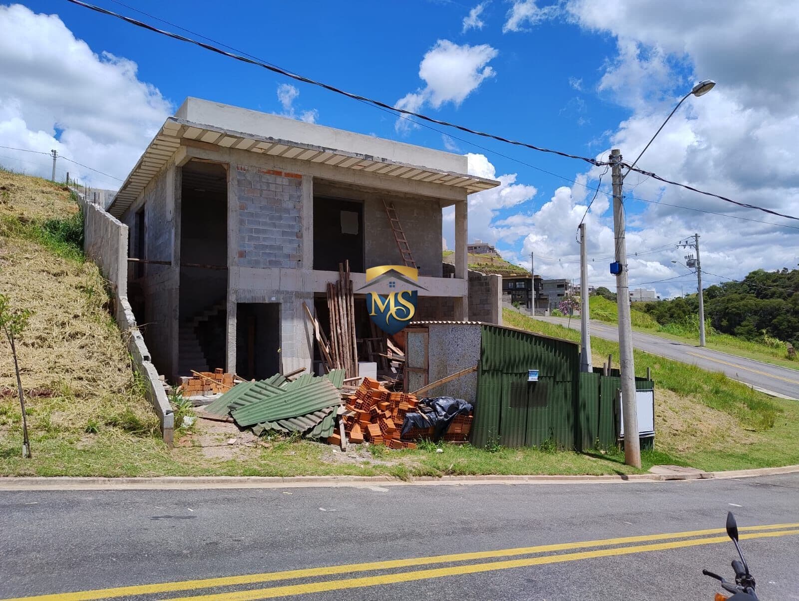 Casa Alto Padrão para venda, localizado na cidadeSanta Isabel/SP