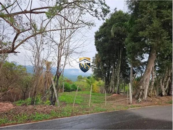 Terreno para Venda localizado na cidade de Arujá/SP.