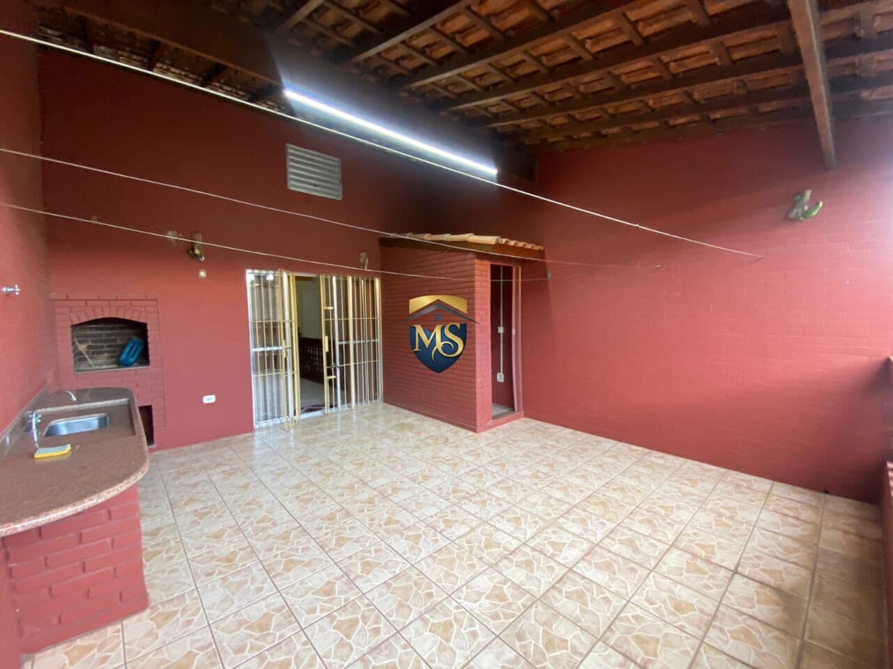 Sobrado para venda no bairro Presidente Dutra, localizado na cidade Guarulhos/SP.