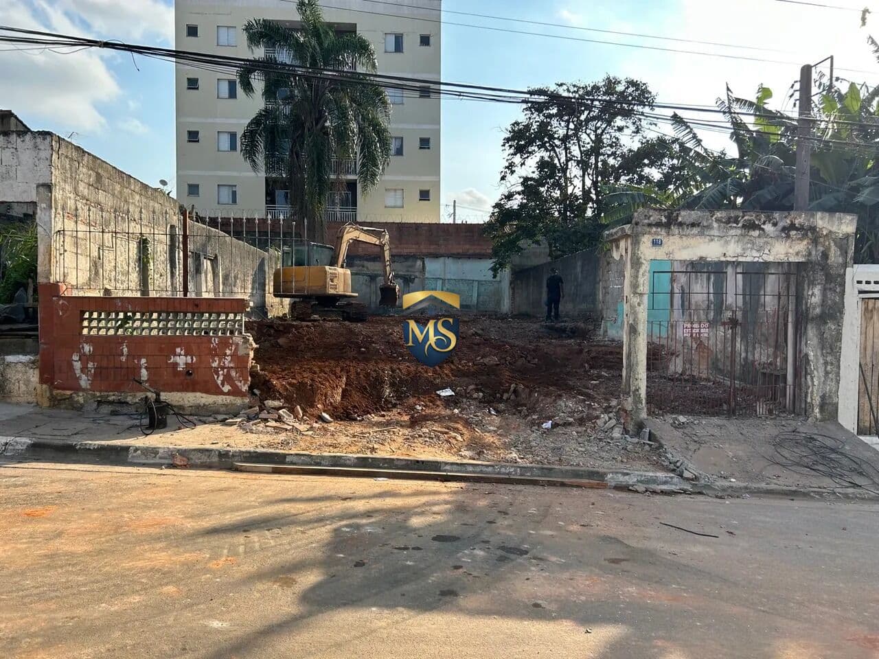 Terreno Lote em Jardim Presidente Dutra, Guarulhos/SP