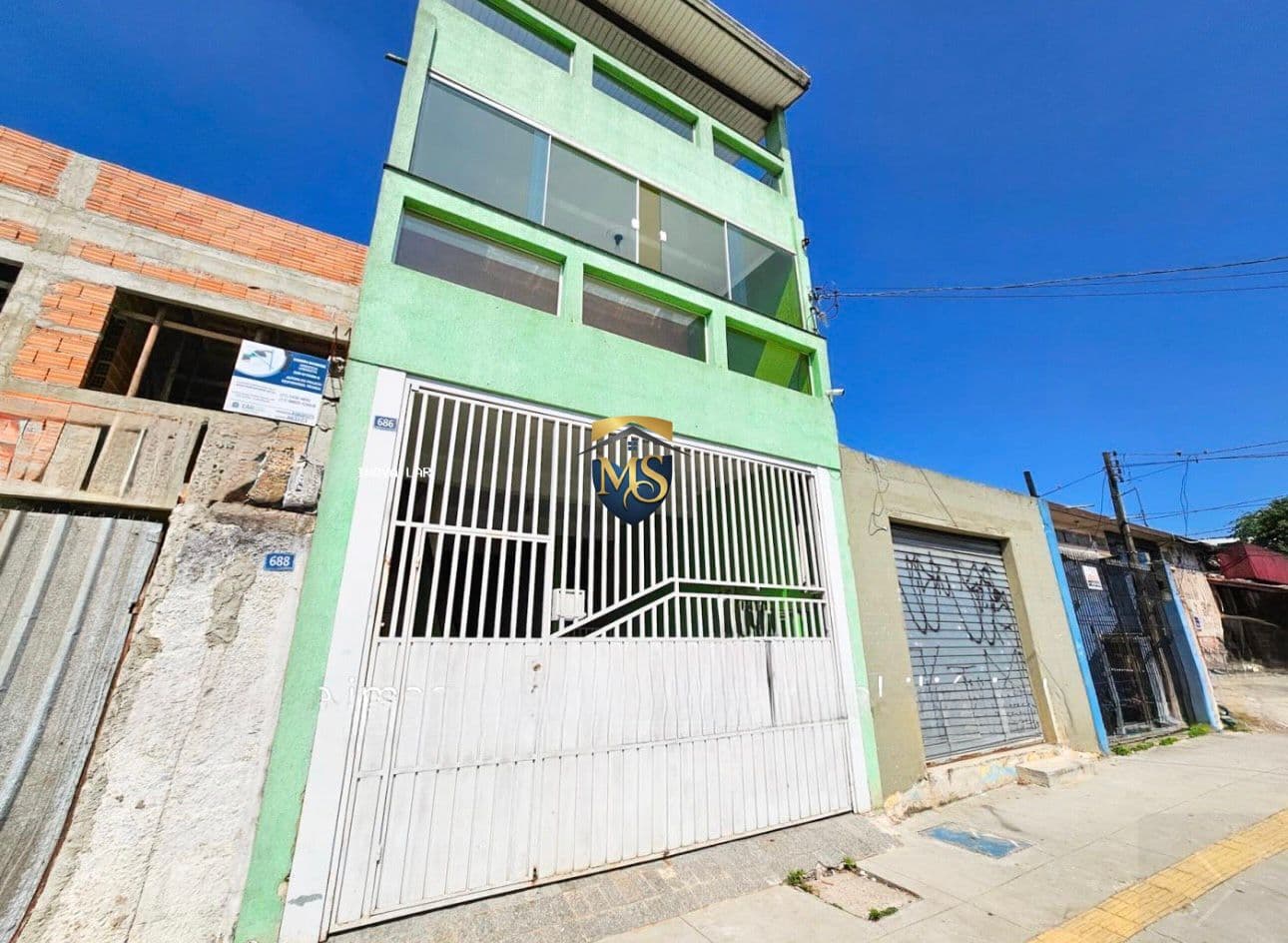Lindo Sobrado à Venda no Vila Paraíso!