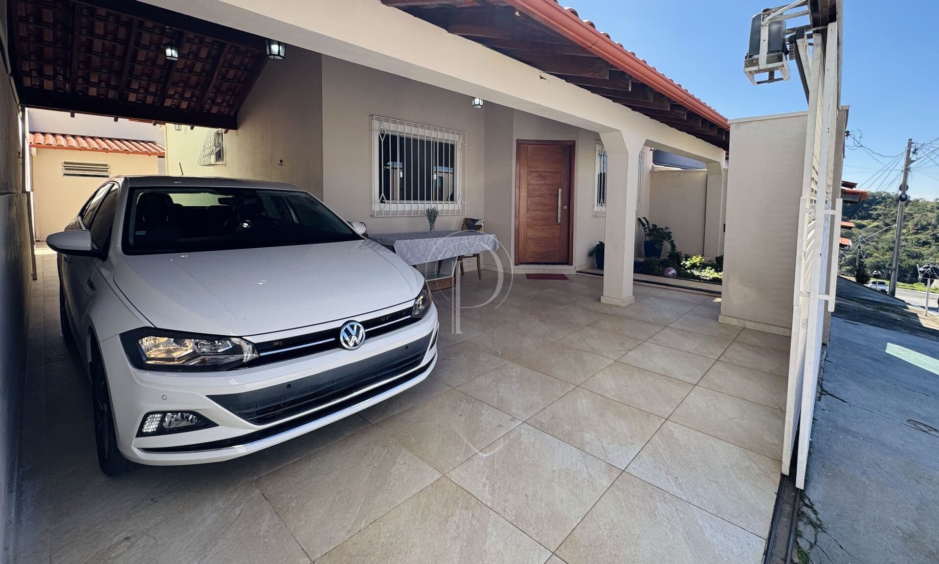 Casa Exclusiva no Jardim Rio Bonito — Uma oportunidade rara na Zona Sul