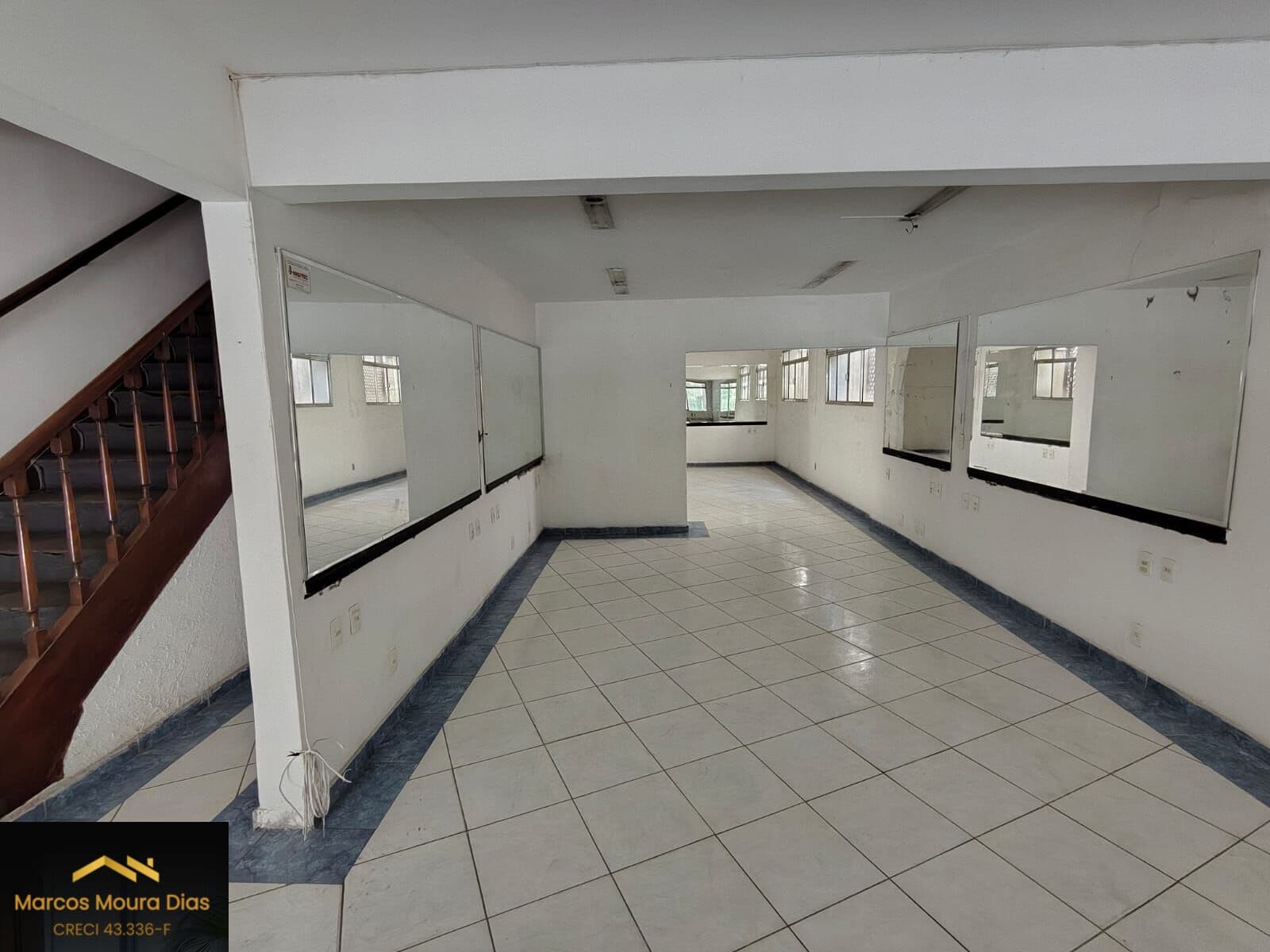 Sobrado com 270 m² construídos em terreno de 183m² ( frente 6.60m) no Jardim Paulista