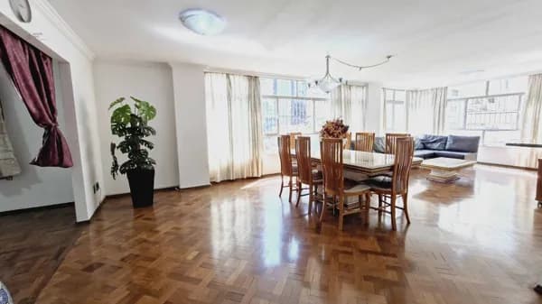 Aparatamento na Bela Vista com 3 Dormitórios ( 1 suíte) com Portaria 24 hs e 02 Vagas de Garagem