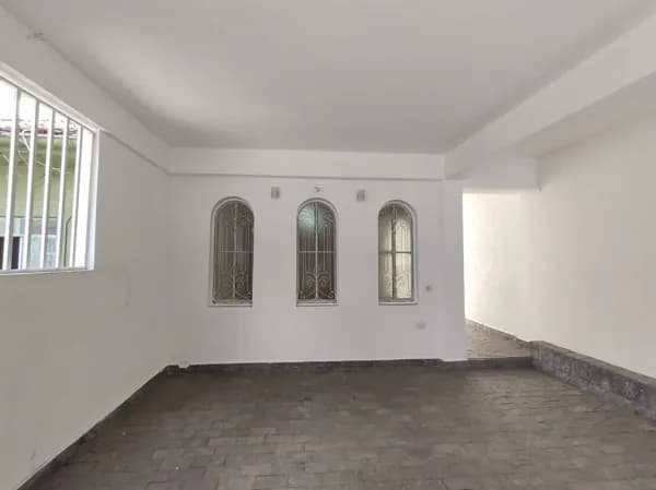 Sobrado Comercial na Pompeia, 90 m² com 2 Vagas
