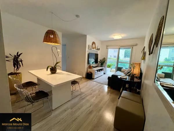 Apartamento na Vila Romana, 82 m², 3 Dormitórios ( 1 suíte), 2 vagas. Edifício com Lazer