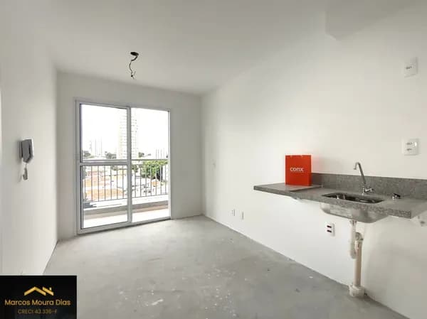 Apartamento ( Studio) com 1 Dormitório na Vila Romana, Novo, Vista Livre. Banheiro com Janela
