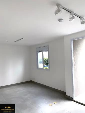 Studio no Tatuapé 34m² , Banheiro com Janela. Perto do Shopping.