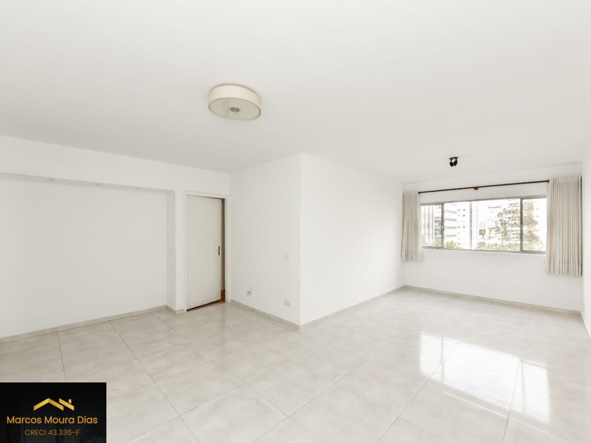 Apartamento em Perdizes ( 116 m²) com 3 dormitórios (1 suíte) , 1 Vaga de Garagem. Edifício com Salão de Festas e Churrasqueira. Próximo PUC