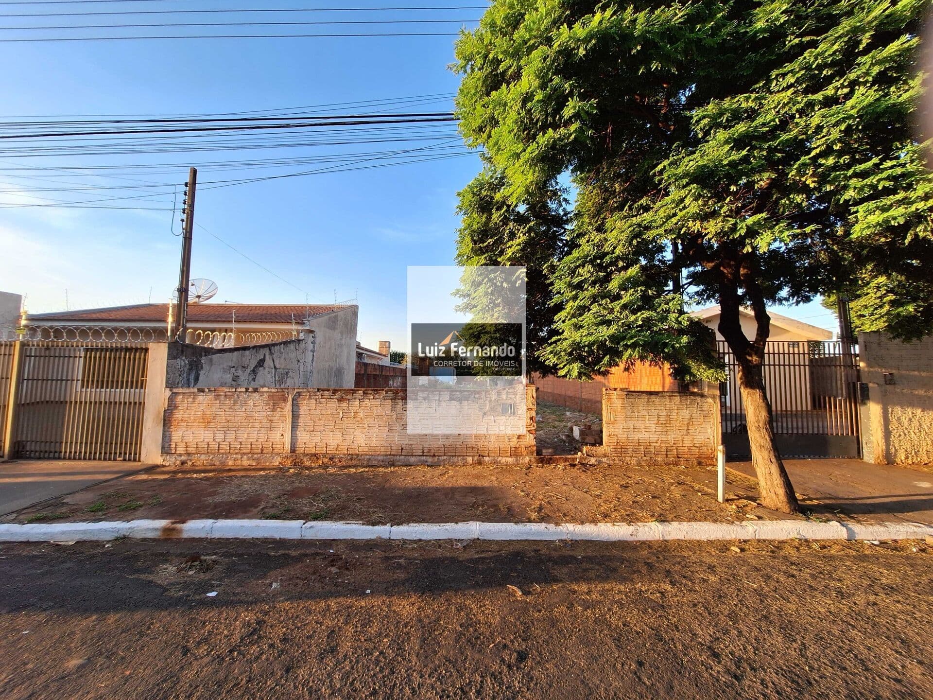 Terreno plano, 484,00 próximo a Av. Camerlingo Caló