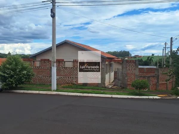 Casa esquina apenas R$ 185.000,00