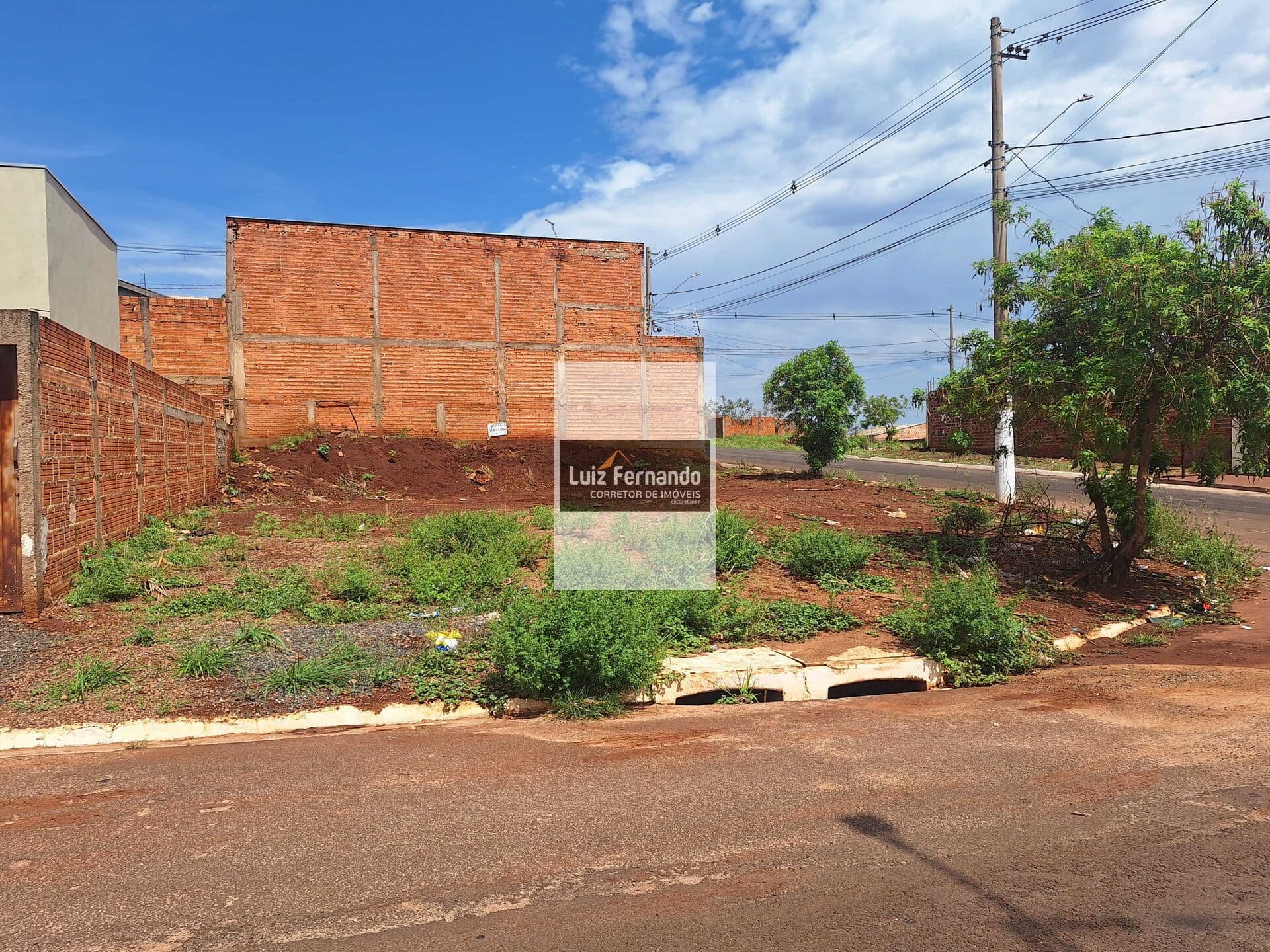 Excelente terreno de esquina com 262,50 m²