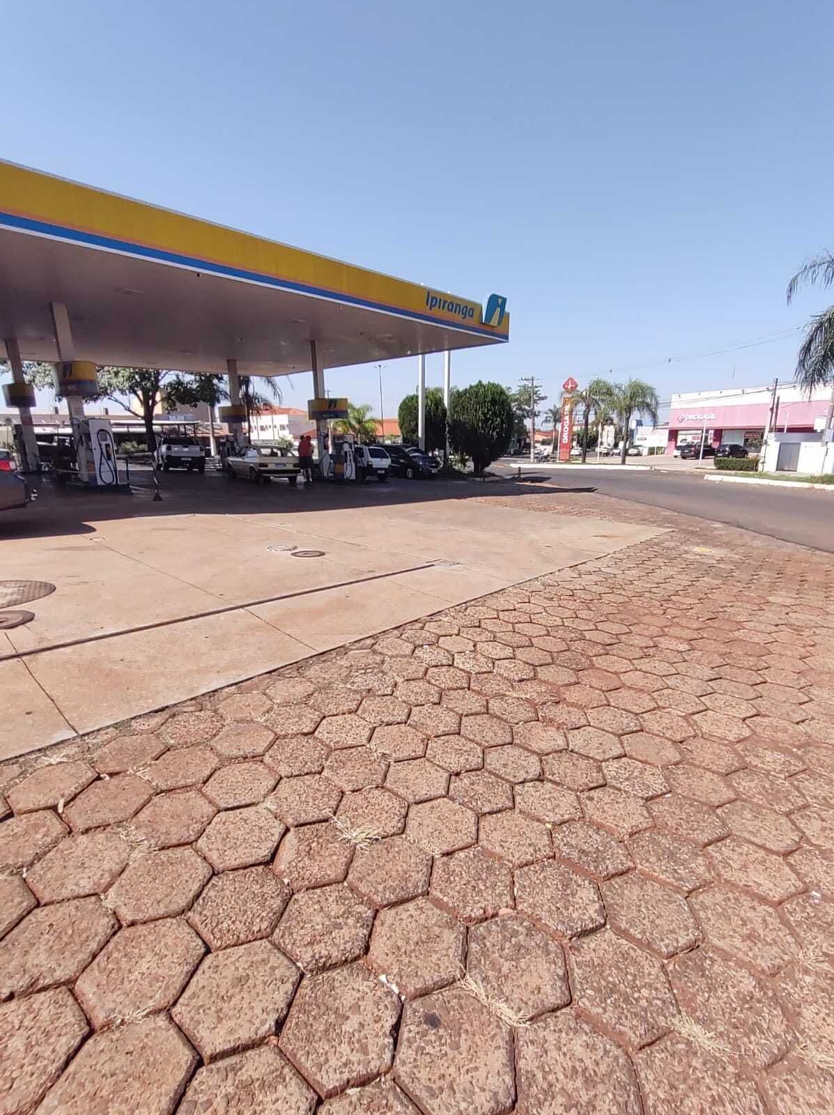 Ponto Comercial Comércio (posto combustiveis) em Jardim Matilde, Ourinhos/SP