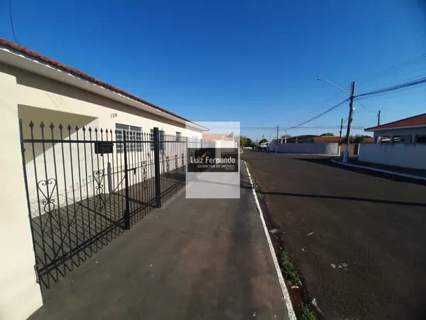 Casa padrão Jd. Santos Dumont Ourinhos - SP
