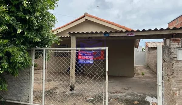Casa para Venda em Buritama
