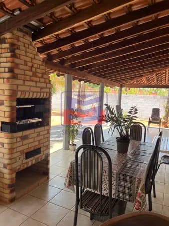Rancho à venda no condomínio Portal da Praia em Buritama