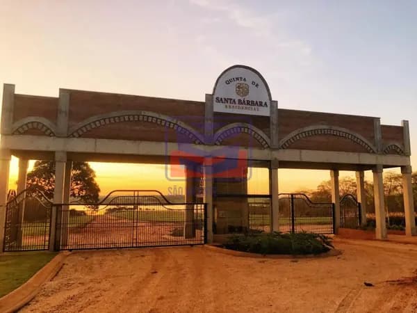 Lote/Terreno em Zacarias - Centro