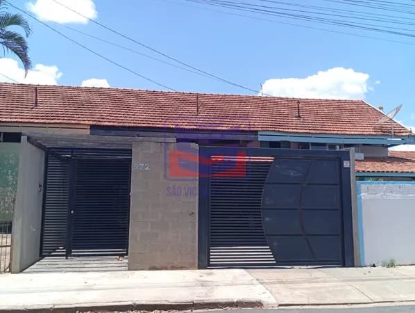 Casa Sobrado para Venda em Buritama
