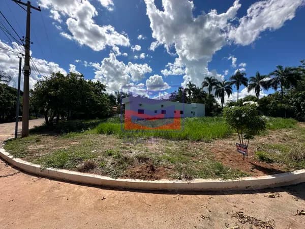 Terreno no Condomínio Portal da Praia em Buritama