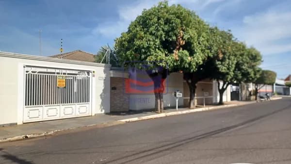 Casa de para Venda em Buritama