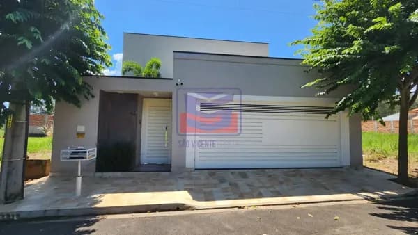 Casa em Buritama - Centro